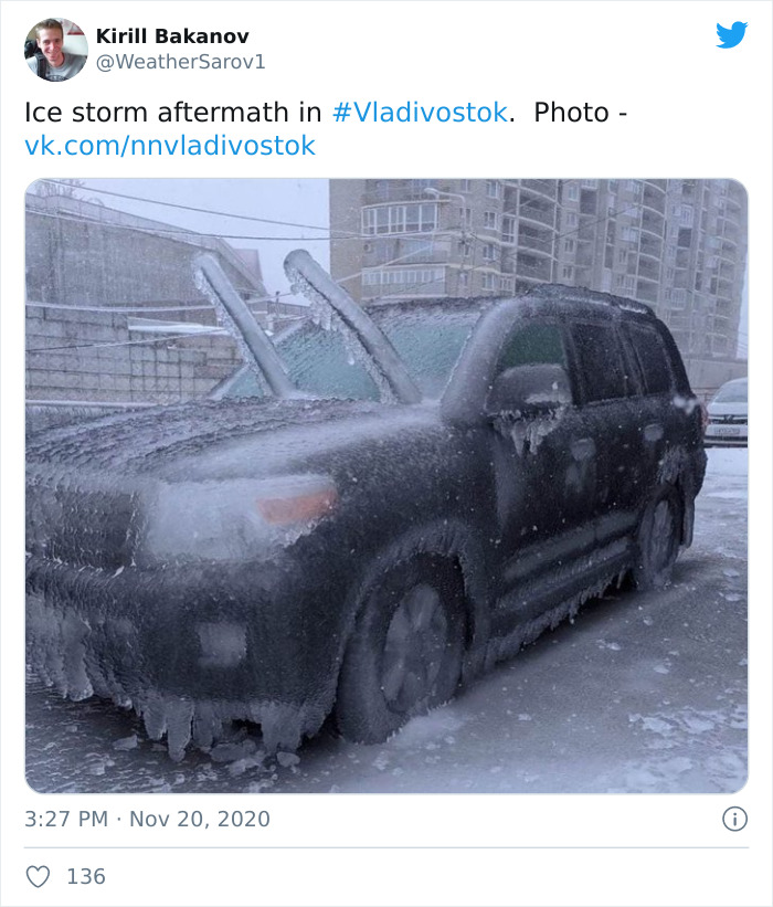 30 Of The Strangest Weather Occurrences In Russia Shared By This Twitter Account