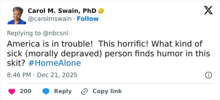 “I’m Traumatized”: Bloody Twist In SNL’s Home Alone Parody Starring Ariana Grande Divides Fans