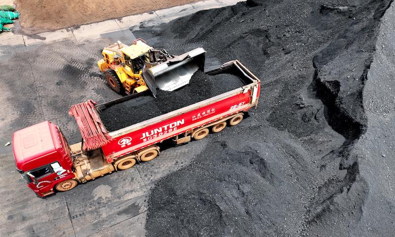 China risks emissions rebound amid policy shifts, experts warn