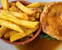 Jamie Oliver to relaunch Italian restaurant chain in UK six years after collapse