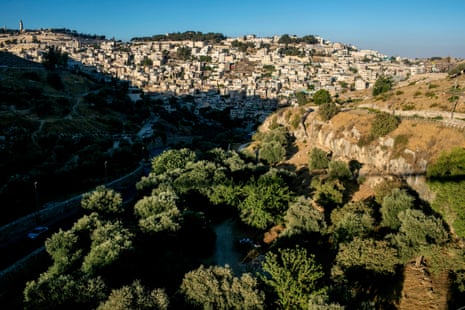 ‘I have been defeated’: hundreds of Palestinians face eviction from East Jerusalem