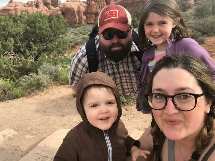 47 Photos That Trick Your Eyes So Well You Might Need A Second Or Third Look To Get Them