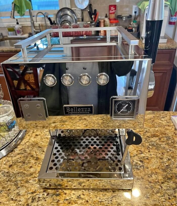 47 Photos That Trick Your Eyes So Well You Might Need A Second Or Third Look To Get Them