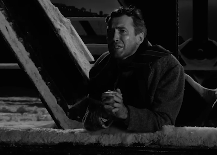 “So Confused”: Amazon Prime Slammed For Cutting A Crucial Scene From A Beloved Christmas Classic